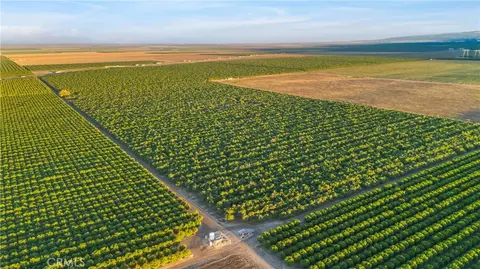 0 I5shields, Firebaugh, CA 93622 photo 8