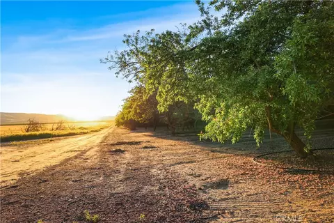 0 I5shields, Firebaugh, CA 93622 photo 20