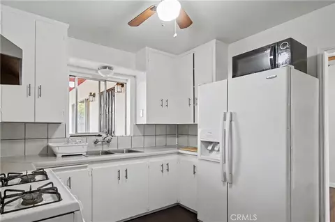 Kitchen - 890 Barney, Merced, CA 95340 photo 2 of 2