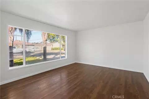 Living - 890 Barney, Merced, CA 95340 photo 3 of 5