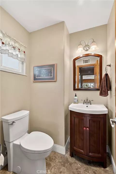 Bath - 3969 Hatch Rd, Merced, CA 95340 photo 1 of 6