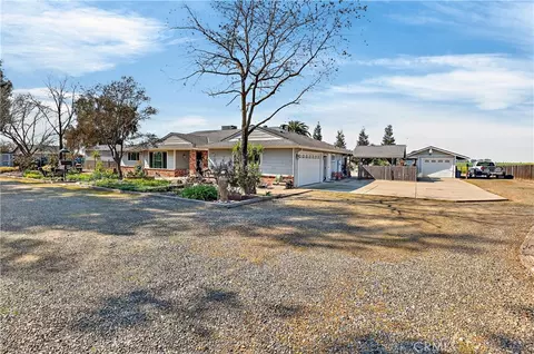 Exterior - 3969 Hatch Rd, Merced, CA 95340 photo 3 of 21
