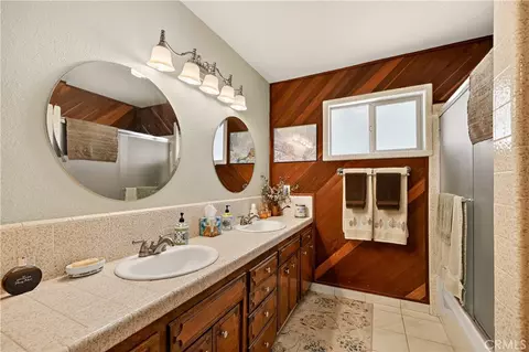 Bath - 3969 Hatch Rd, Merced, CA 95340 photo 5 of 6