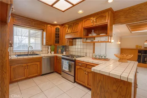 Kitchen - 544 Seminole Dr, Merced, CA 95340 photo 1 of 3