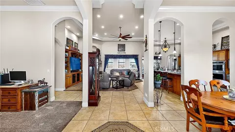 Entry Way - 21160 Second Ave, Stevinson, CA 95374 photo 1 of 11