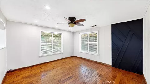 Living - 21160 Second Ave, Stevinson, CA 95374 photo 2 of 3