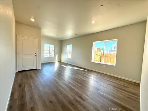Living - 44 Sedona Dr, Merced, CA 95341 photo 1 of 5