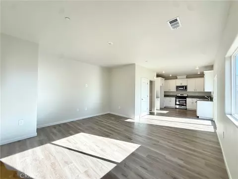 Living - 44 Sedona Dr, Merced, CA 95341 photo 3 of 5