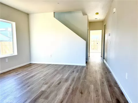Living - 44 Sedona Dr, Merced, CA 95341 photo 2 of 5