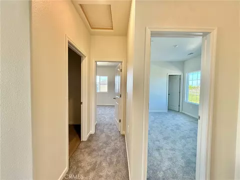 Entry Way - 44 Sedona Dr, Merced, CA 95341 photo 14 of 15