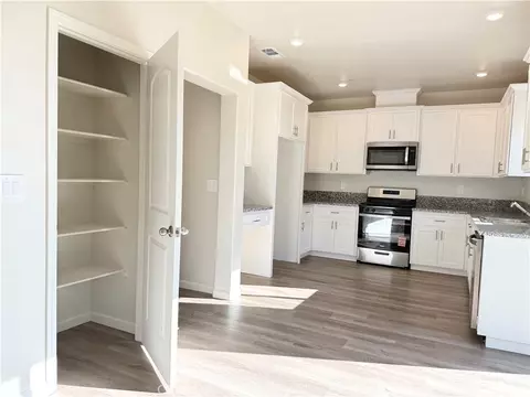 Kitchen - 44 Sedona Dr, Merced, CA 95341 photo 1 of 1