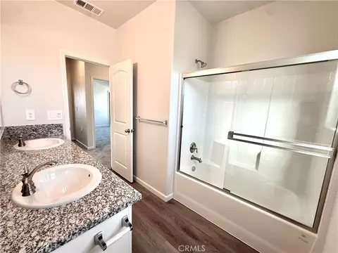 Bath - 44 Sedona Dr, Merced, CA 95341 photo 6 of 7