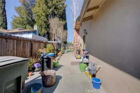 Exterior - 1625 Sheldon, Modesto, CA 95350 photo 4 of 13