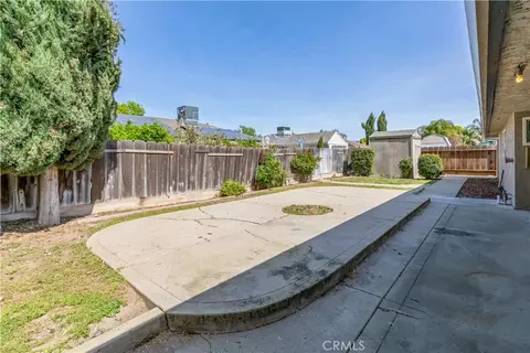 Exterior - 589 Leslie Ct, Merced, CA 95348 photo 5 of 6