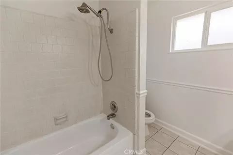 Bath - 589 Leslie Ct, Merced, CA 95348 photo 2 of 4