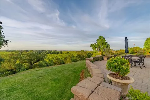 11126 Livingston Cressey Rd, Livingston, CA 95334