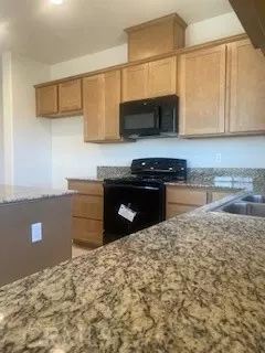Entry Way - 104 Squaw Valley Dr, Merced, CA 95341 photo 1 of 1