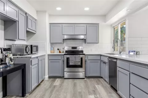 Kitchen - 1975 E Alexander, Merced, CA 95340 photo 2 of 2