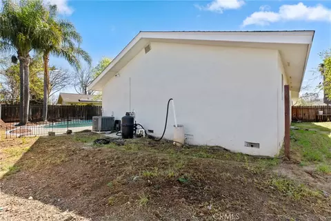 Exterior - 1975 E Alexander, Merced, CA 95340 photo 7 of 7