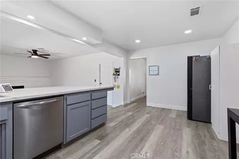 Entry Way - 1975 E Alexander, Merced, CA 95340 photo 1 of 2