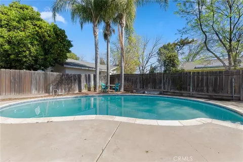 Exterior - 1975 E Alexander, Merced, CA 95340 photo 4 of 7