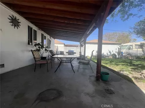 Exterior - 8323 Emerald Ave, Fontana, CA 92335 photo 4 of 9