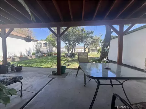Exterior - 8323 Emerald Ave, Fontana, CA 92335 photo 5 of 9
