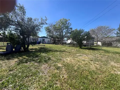 Exterior - 8323 Emerald Ave, Fontana, CA 92335 photo 6 of 9