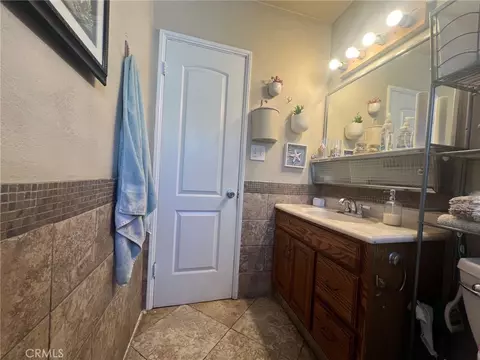 Bath - 8323 Emerald Ave, Fontana, CA 92335 photo 1 of 1
