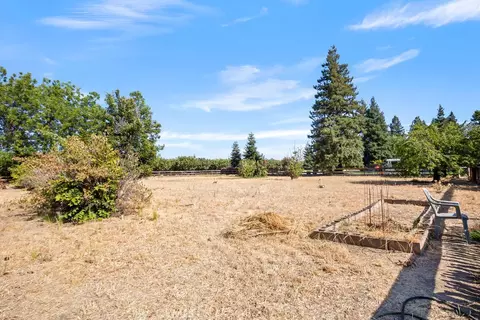 Exterior - 2960 Whitegate, Merced, CA 95340 photo 6 of 7