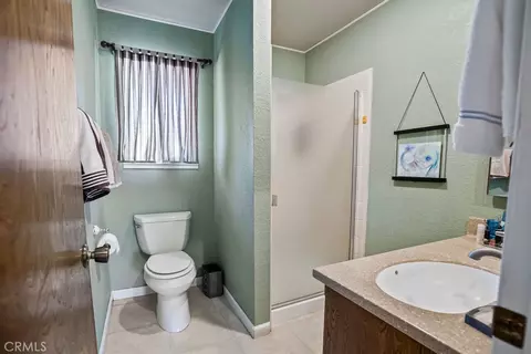 Bath - 2960 Whitegate, Merced, CA 95340 photo 4 of 4