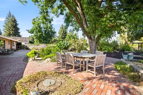 Exterior - 2960 Whitegate, Merced, CA 95340 photo 4 of 7
