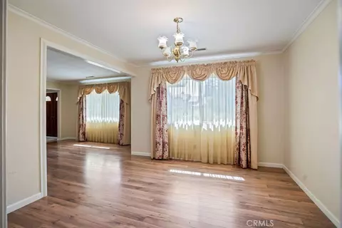 Living - 2960 Whitegate, Merced, CA 95340 photo 2 of 3