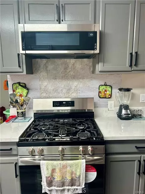 913 W Santa Fe, Merced, CA 95340 photo 3