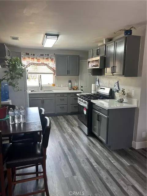 Kitchen - 913 W Santa Fe, Merced, CA 95340 photo 4 of 5