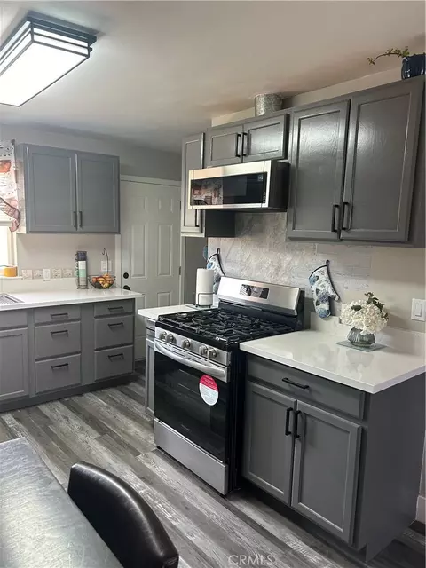 Kitchen - 913 W Santa Fe, Merced, CA 95340 photo 5 of 5