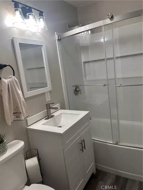 Bath - 913 W Santa Fe, Merced, CA 95340 photo 1 of 1