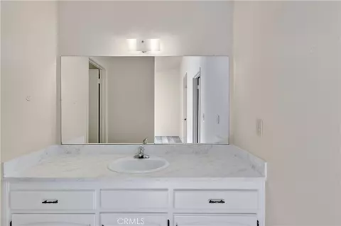 Bath - 2979 Wainwright, Merced, CA 95340 photo 1 of 7