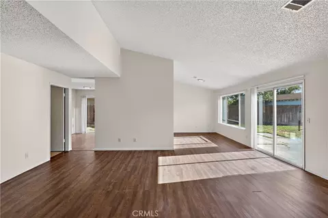 Living - 2979 Wainwright, Merced, CA 95340 photo 5 of 8
