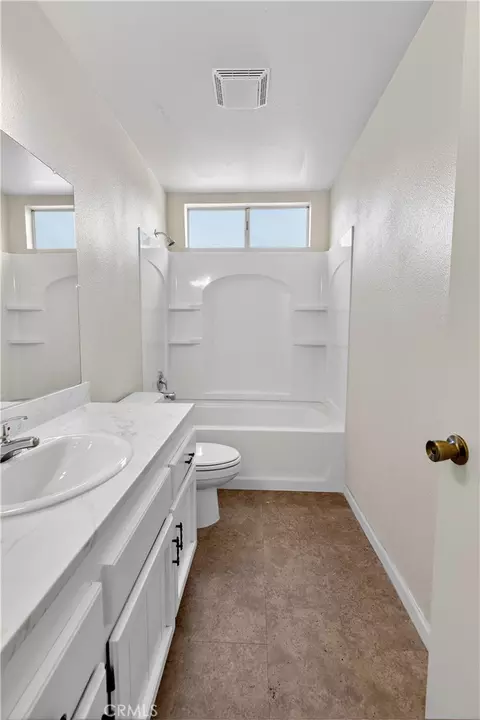 Bath - 2979 Wainwright, Merced, CA 95340 photo 6 of 7