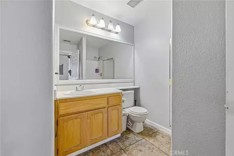 Bath - 75 Via Jodi, Gustine, CA 95322 photo 1 of 4