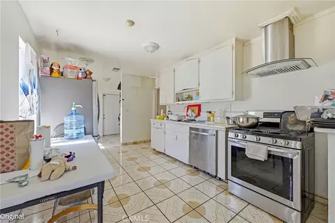 Kitchen - 1054 W 24th, Merced, CA 95340 photo 4 of 5