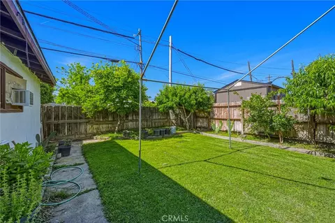 Exterior - 1054 W 24th, Merced, CA 95340 photo 6 of 8