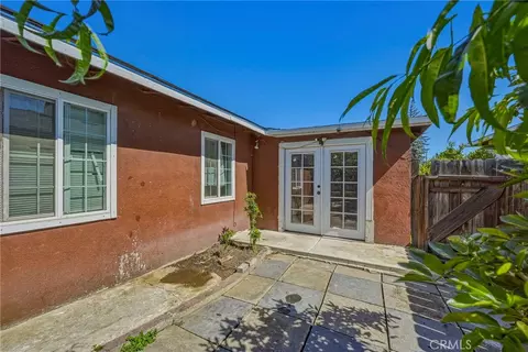 Exterior - 1054 W 24th, Merced, CA 95340 photo 3 of 8
