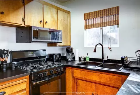 Kitchen - 29591 Lassen Dr, Long Barn, CA 95335 photo 3 of 4