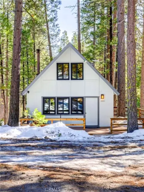 29591 Lassen Dr, Long Barn, CA 95335