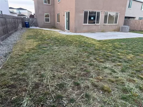 2415 Explorador, Merced, CA 95340 photo 5