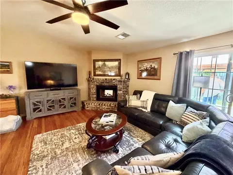 Living - 2943 Bea, Merced, CA 95348 photo 2 of 6