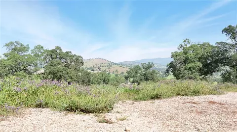 3295 Blue Oak Dr, Catheys Valley, CA 95306