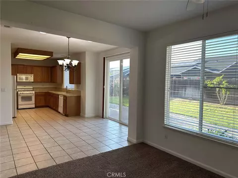 Living - 2341 Mariner Way, Merced, CA 95340 photo 6 of 7